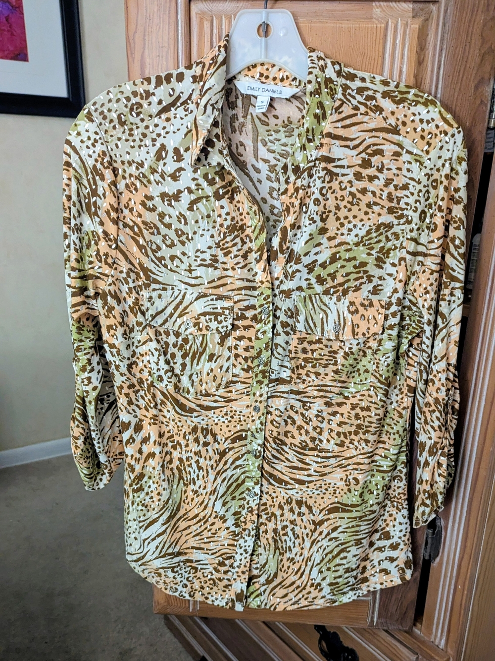 Brand New Emily Daniels Women's Green & Tan Animal Print Button-Up Blouse